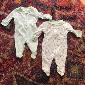 Onesies size Newborn